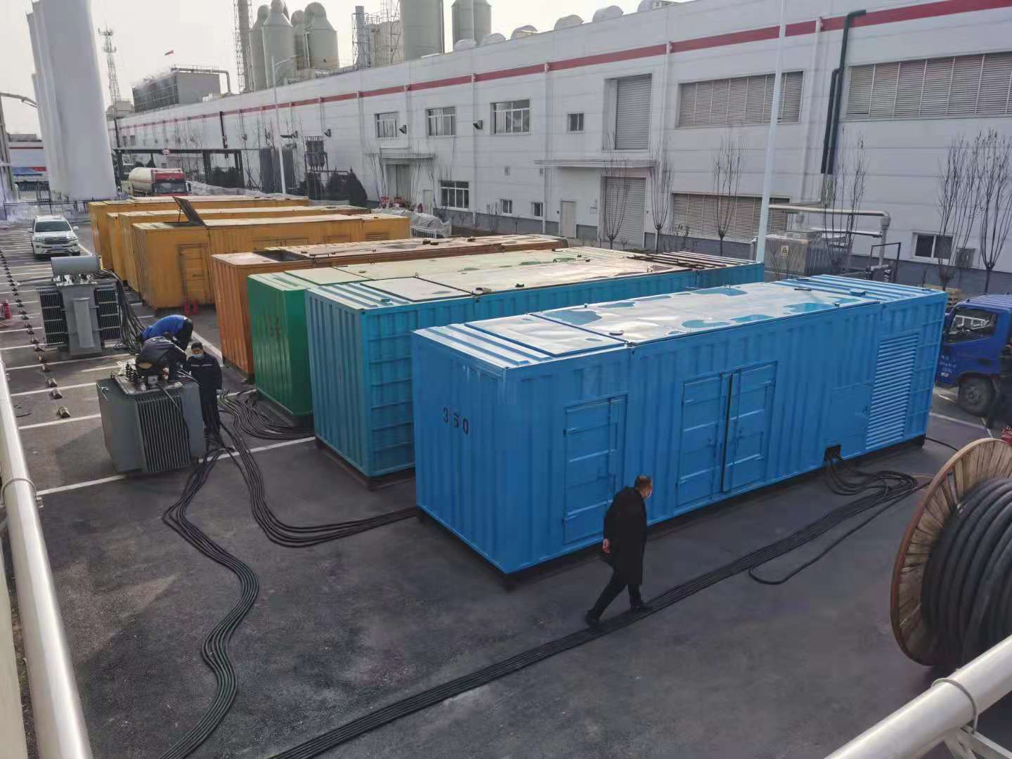 河北发电机出租-两相发电机与三相发电机有何区别?